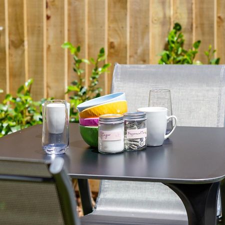 奥克兰Conveniently Located 2Br Townhouse In West Akl公寓 外观 照片