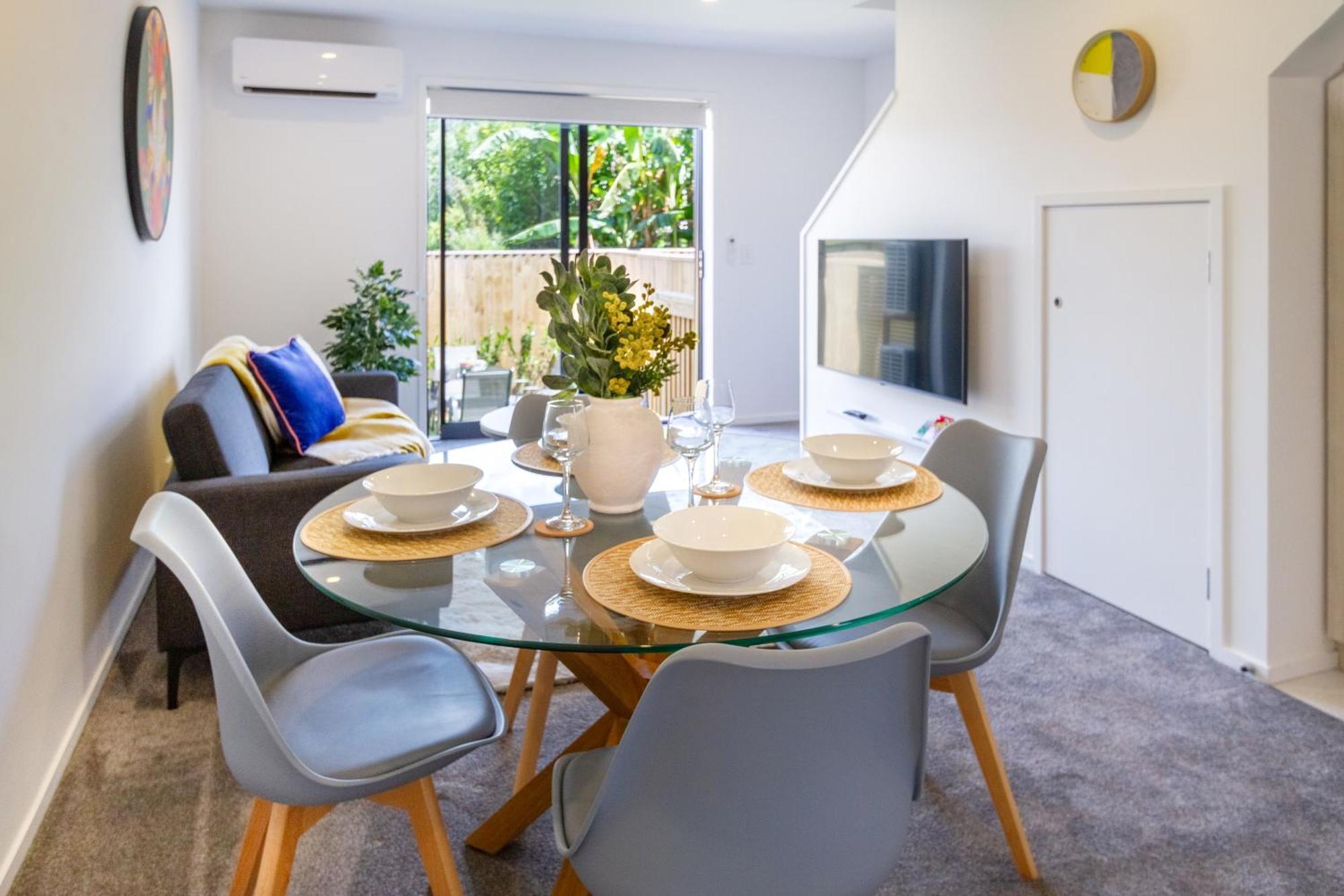 奥克兰Conveniently Located 2Br Townhouse In West Akl公寓 外观 照片