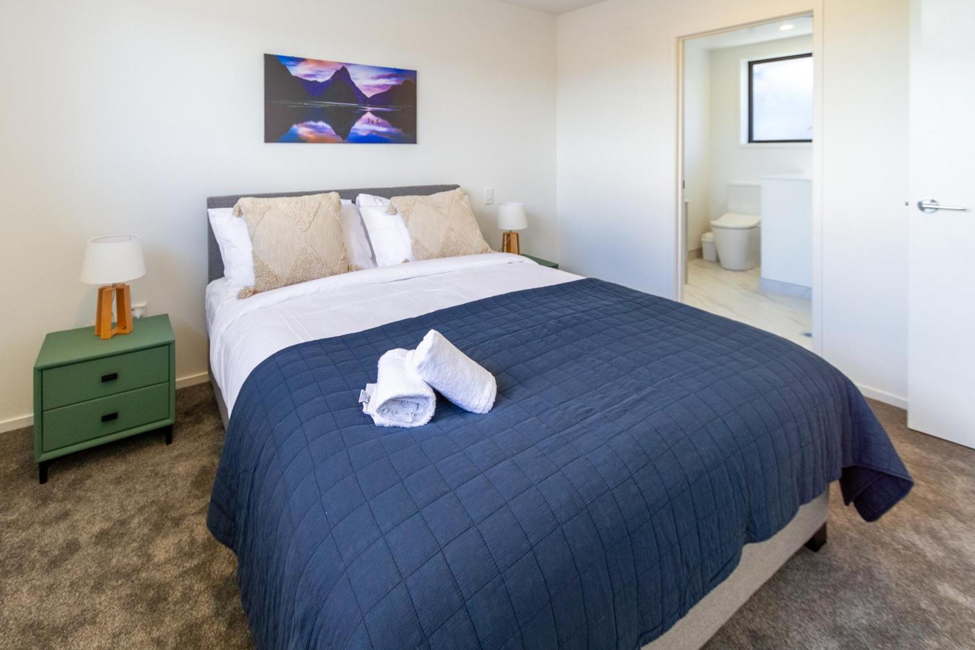 奥克兰Conveniently Located 2Br Townhouse In West Akl公寓 外观 照片