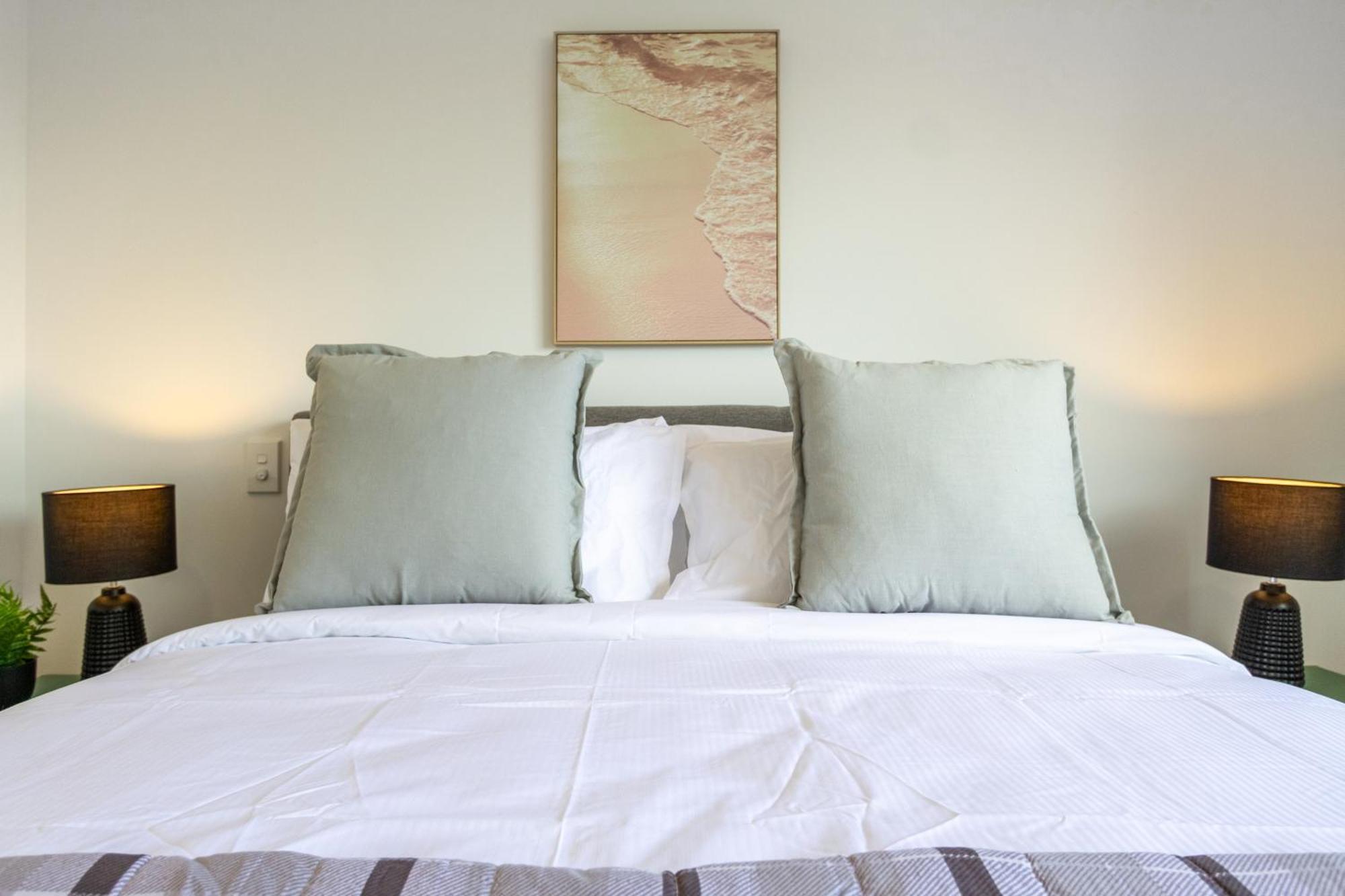 奥克兰Conveniently Located 2Br Townhouse In West Akl公寓 外观 照片