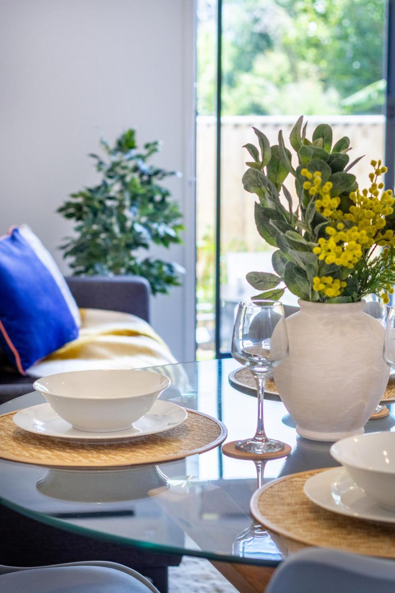 奥克兰Conveniently Located 2Br Townhouse In West Akl公寓 外观 照片